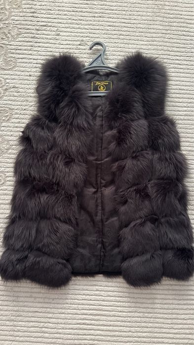 Продается жилетка из песца