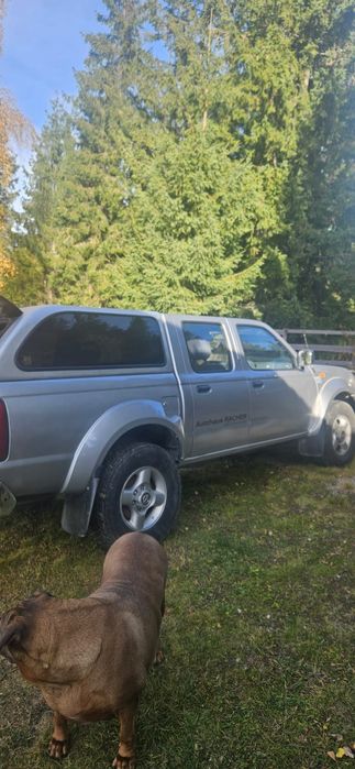 Vând nissan navara d22