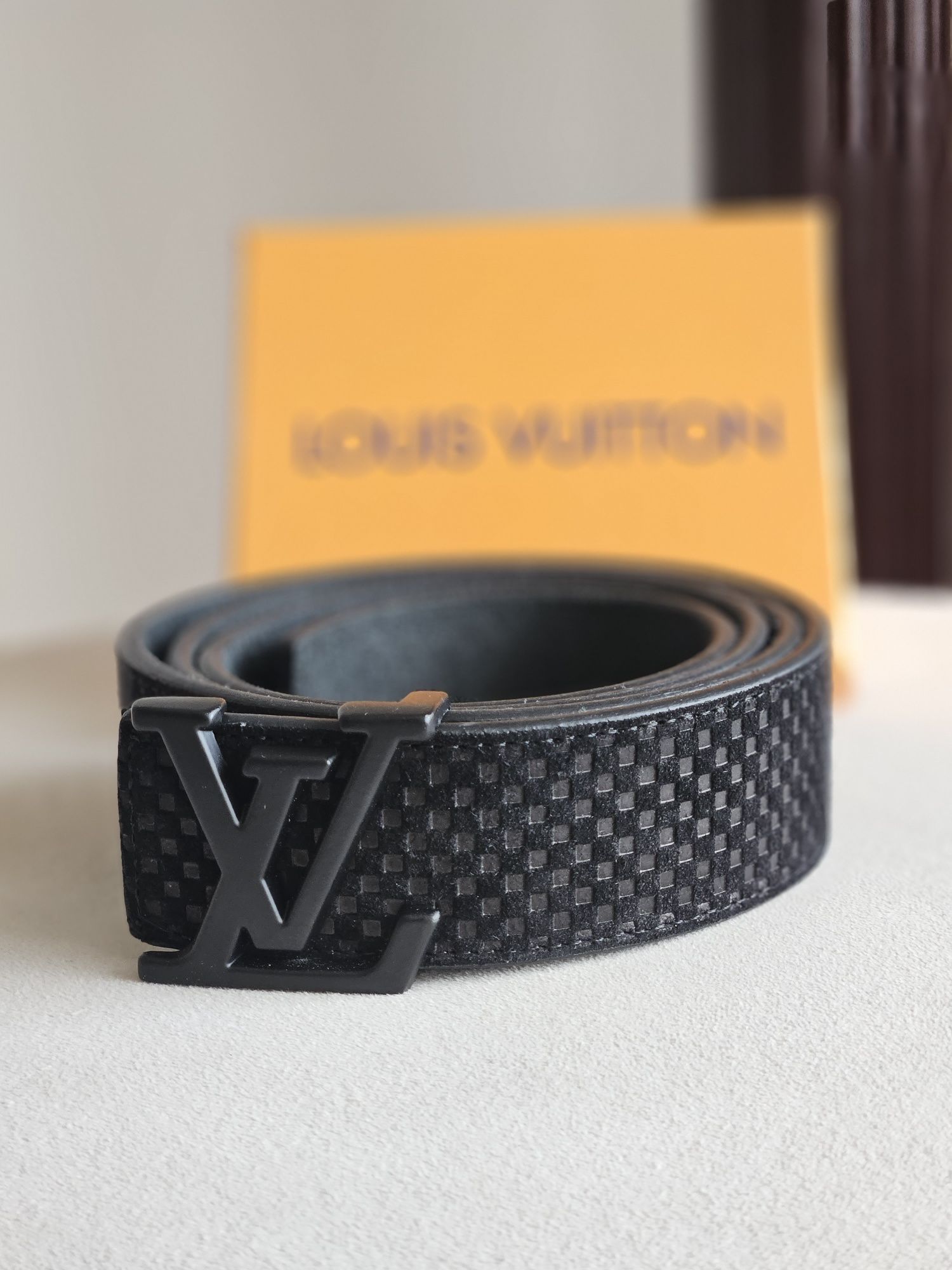 Curea Louis Vuitton LV