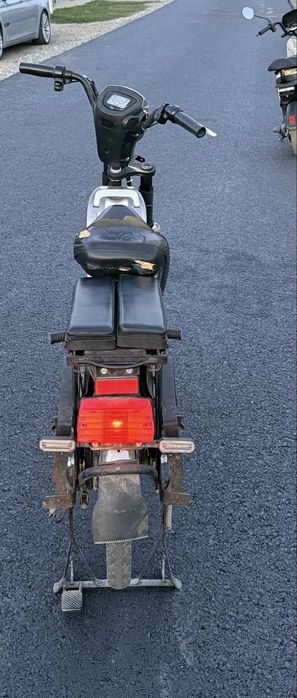 Vand scuter electric