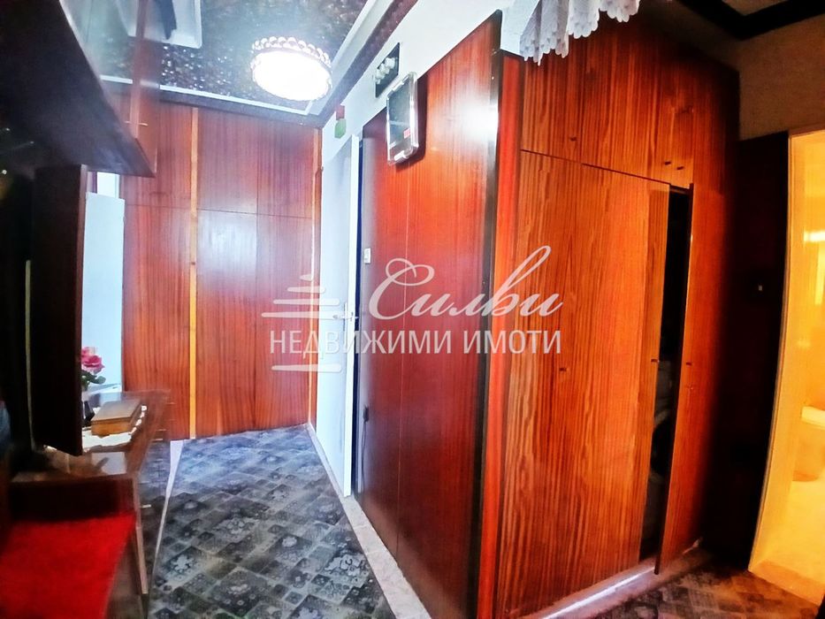 Двустаен ТУХЛЕН апартамент - кв. Тракия