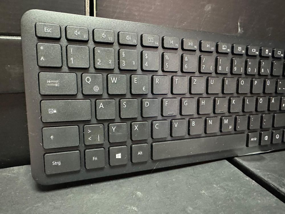 Tastatura bluetooth Microsoft, Negru