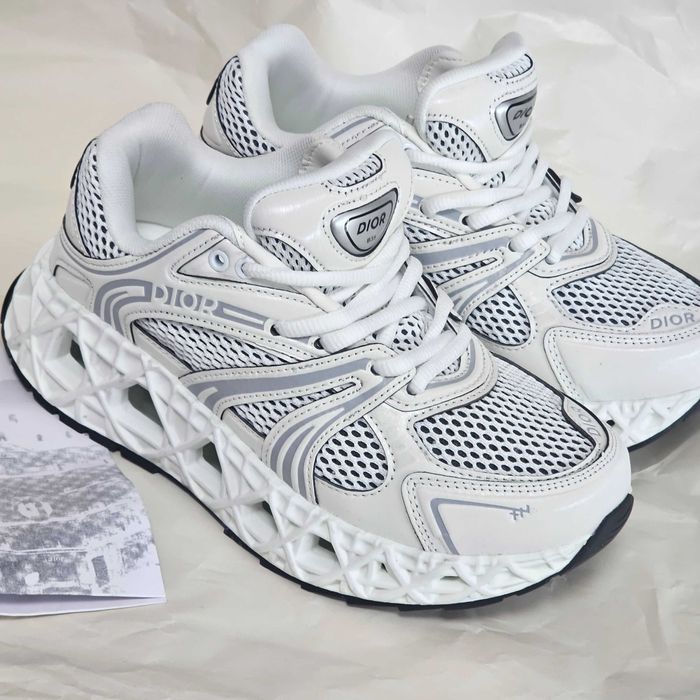 Sneaker - Dior 37, Model B35/2025