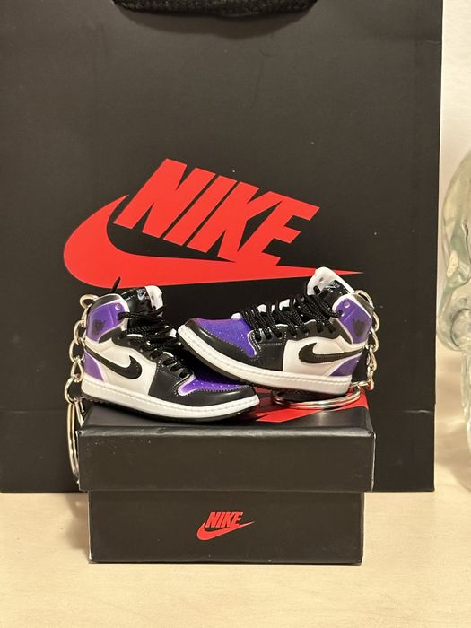 Poartă-ți pasiunea la chei! Brelocuri Nike premium – ediție limitată!