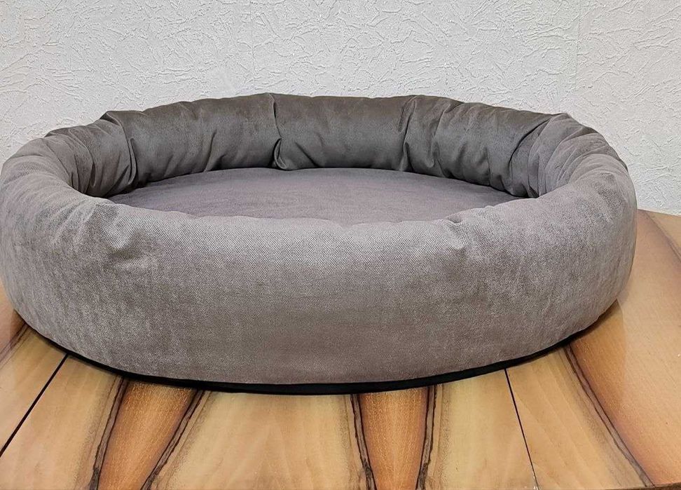 Лежанка для собак   80 см