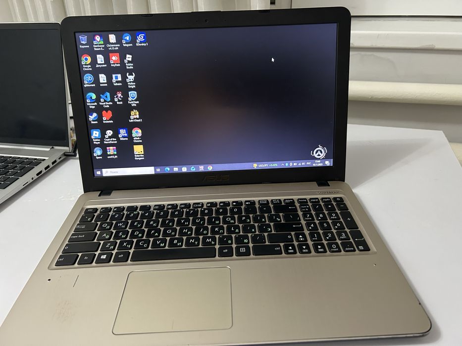 Ноутбук асус i3 7020