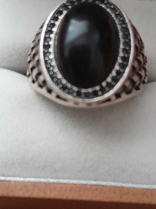 Inel vechi argint 925 marcat, onix, zirconii negre