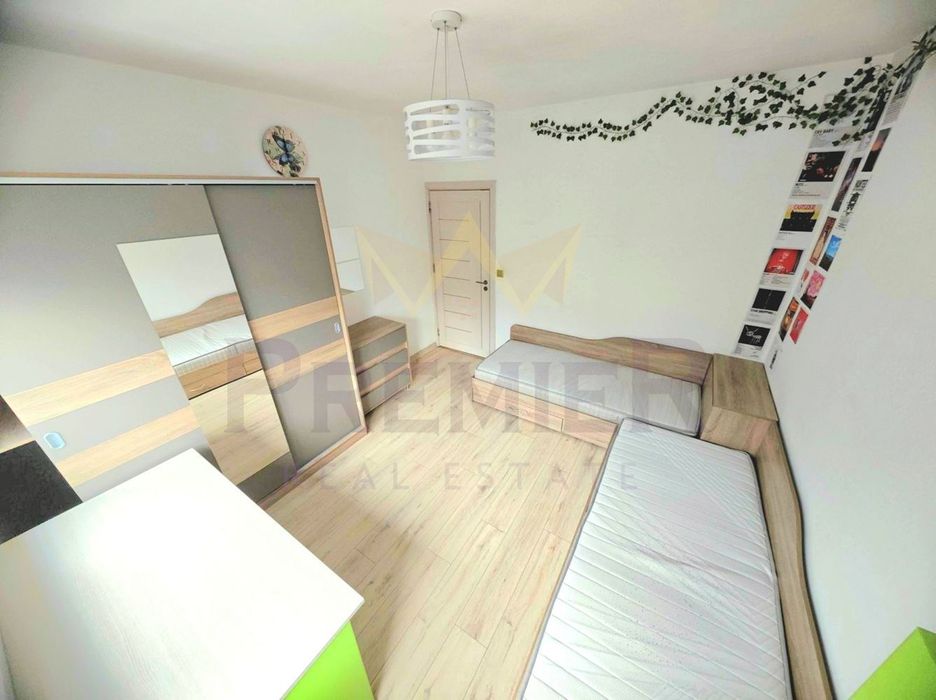 Продава се Тристаен апартамент в Варна, Автогара - 72 кв.м за 2475 €/кв.м - Снимка #3