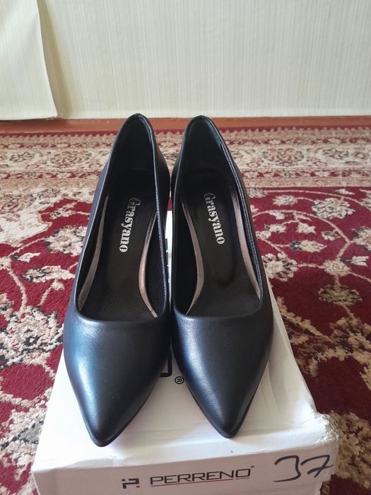 Продам туфли кажанные турецкие