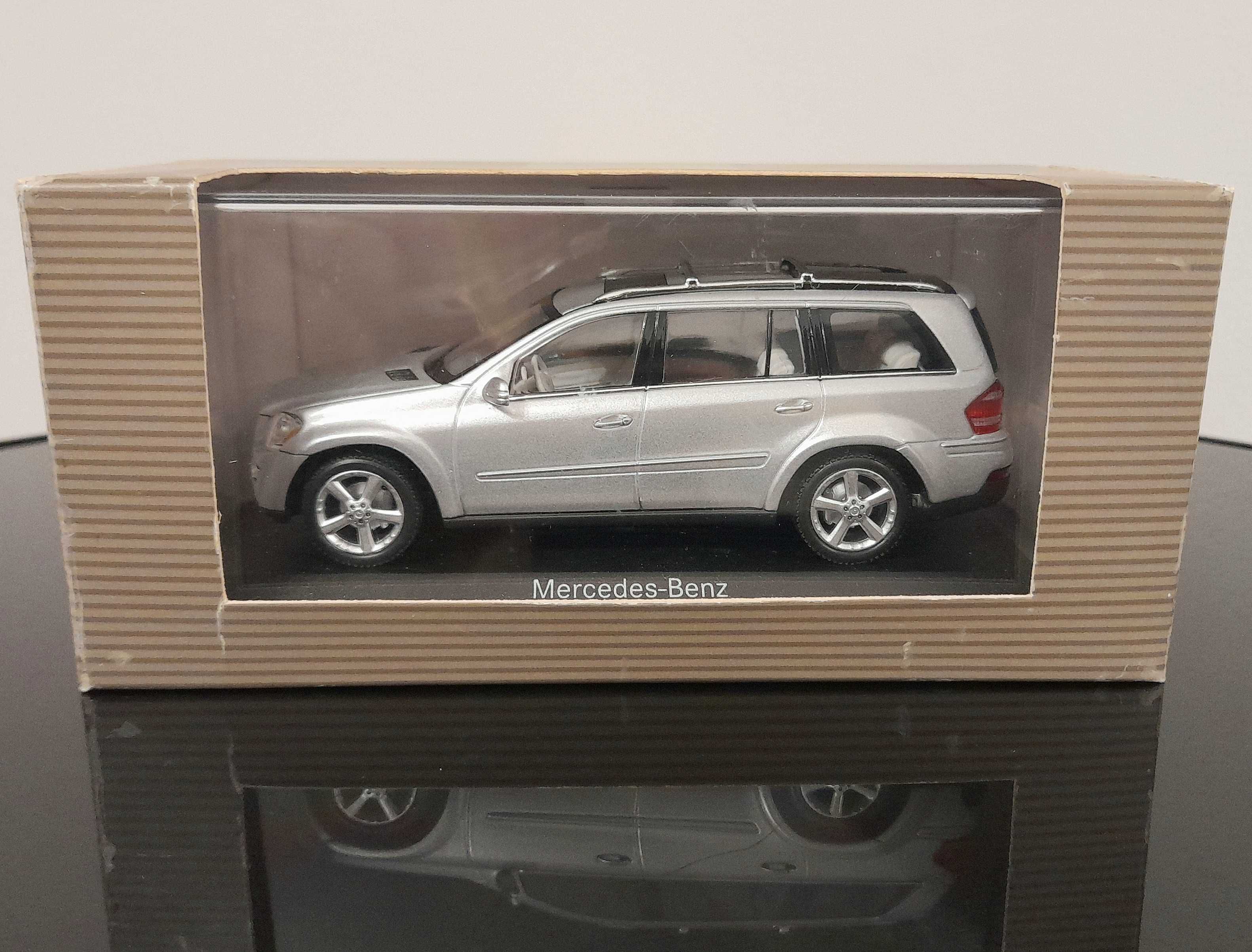 Mercedes-Benz GL-Klasse 1:43 Minichamps