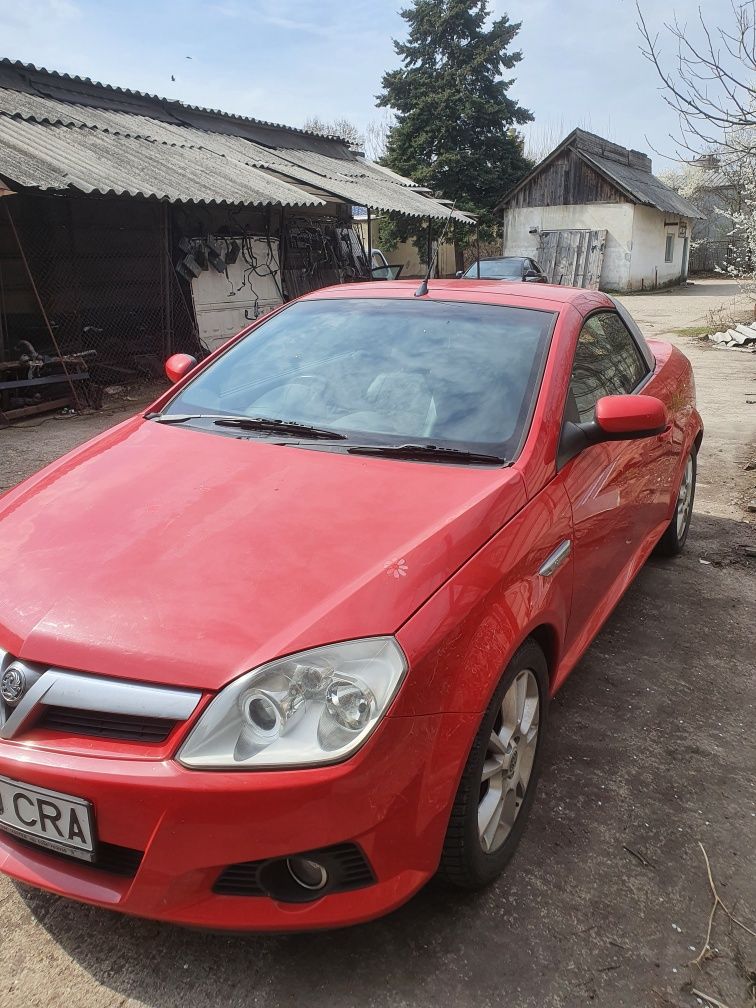 Dezmembrez Opel Tigra B Twintop Cabrio 1.4 benzina