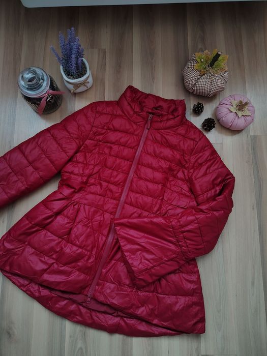 Подходящо яке за пролет/есен.