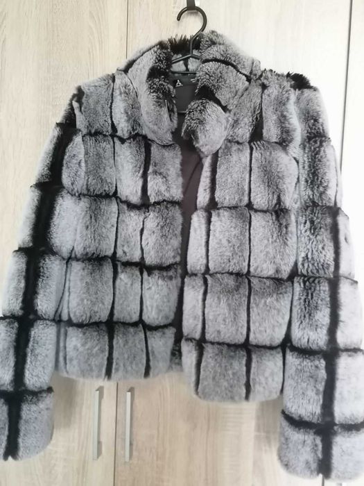 Късо зимно палто