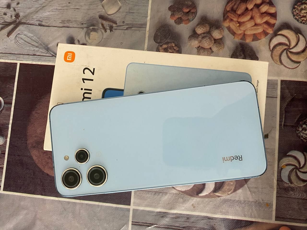 Redmi 12 Sotoladi
