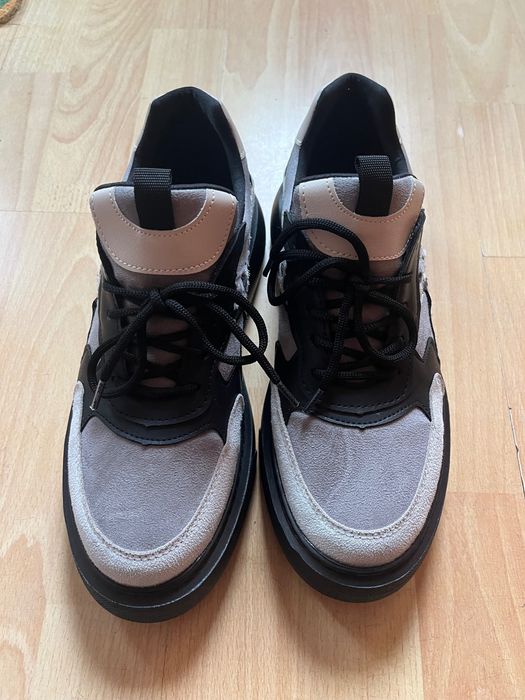 Спортни дамски обувки