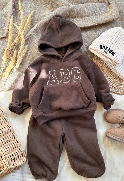 Крутой флисовый спортивный комплект