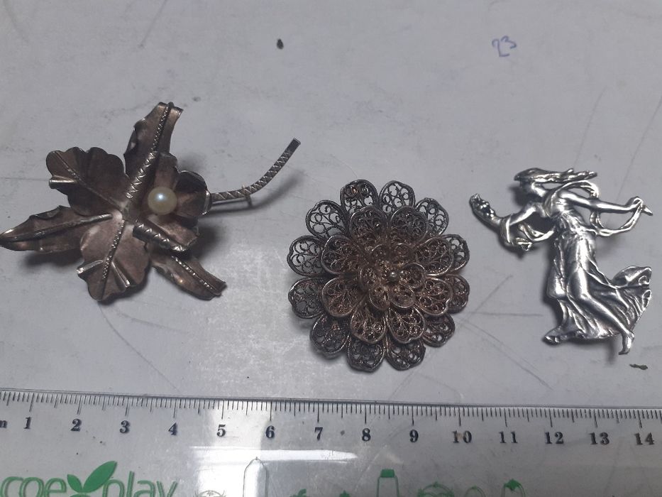 Diferite brose si cercei din argint
