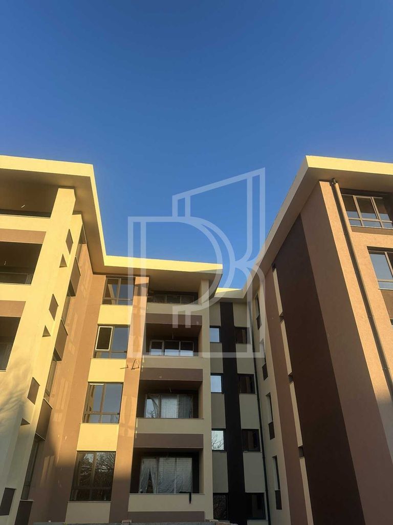 Продава се Двустаен апартамент в Димитровград - 82 кв.м за 901 €/кв.м - Снимка #4