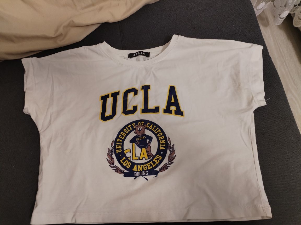 топ белый принт ucla.