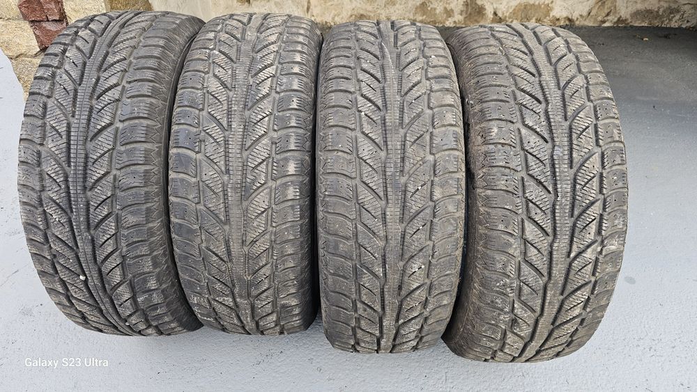 Зимни гуми 235 60 18