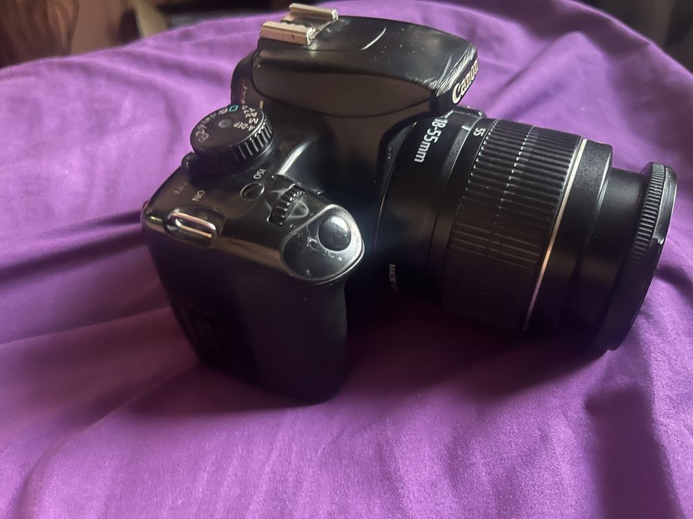 Продам canon 1000d