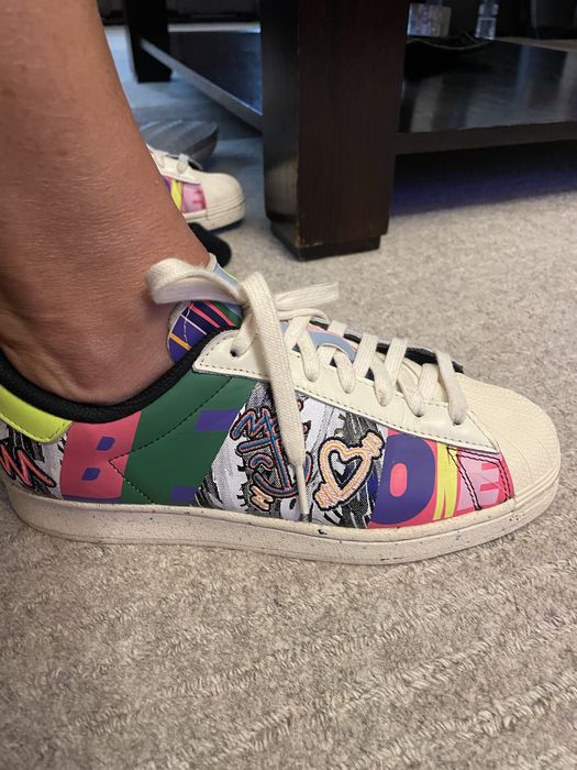 Adidas superstar Pride GX6395