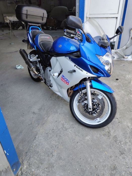 Vând Suzuki  gsx650f