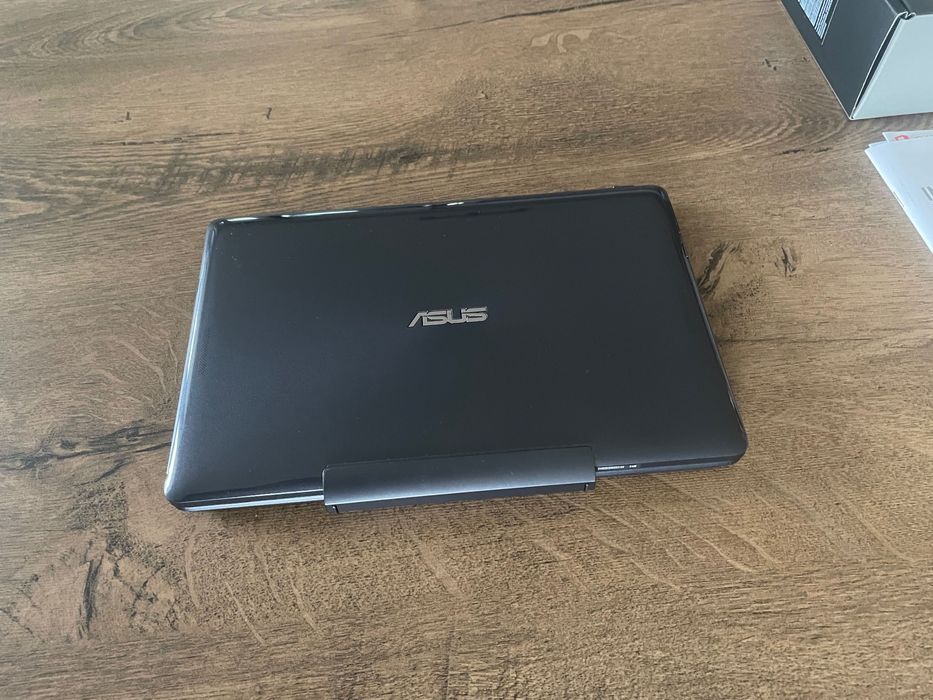 Лаптоп Таблет 2 в 1 ASUS Transformer Book T100 Ноутбук
