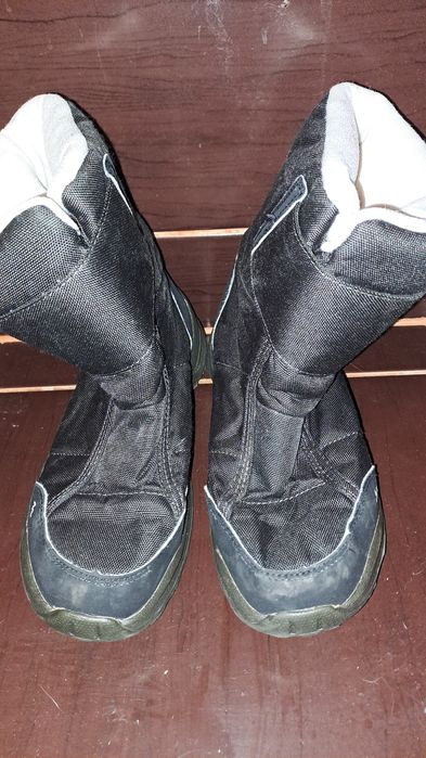 Vând încălțăminte fete și baieti