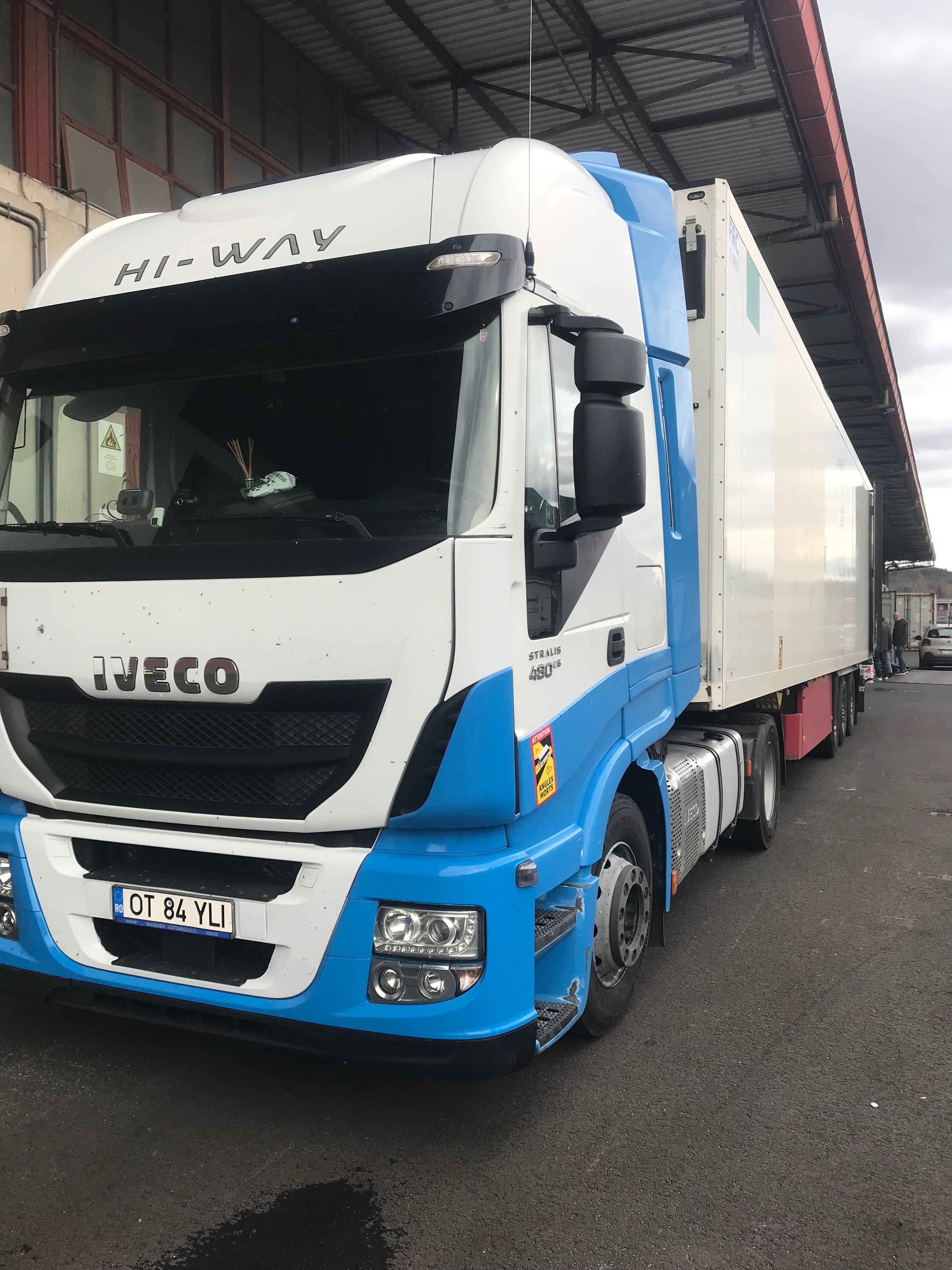 Vând ansamblu Iveco stralis,semiremorca frig sl200