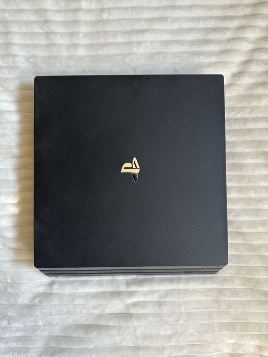 PlayStation 4 Pro (PS4 Pro) 1TB Negru