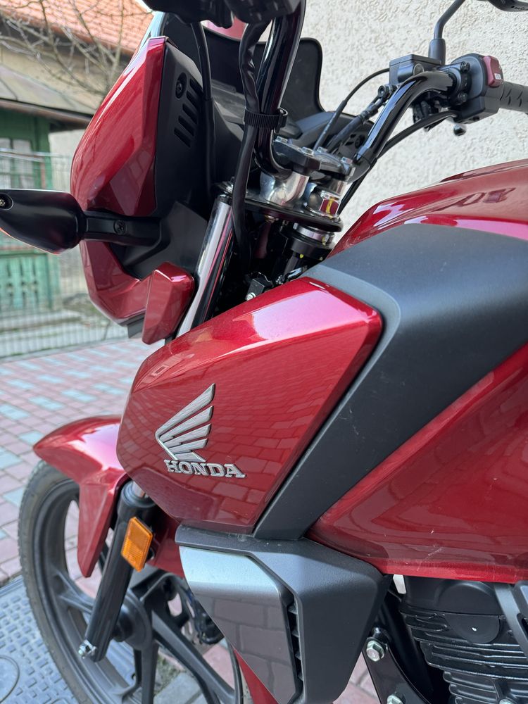 Honda  CB125 F 2021