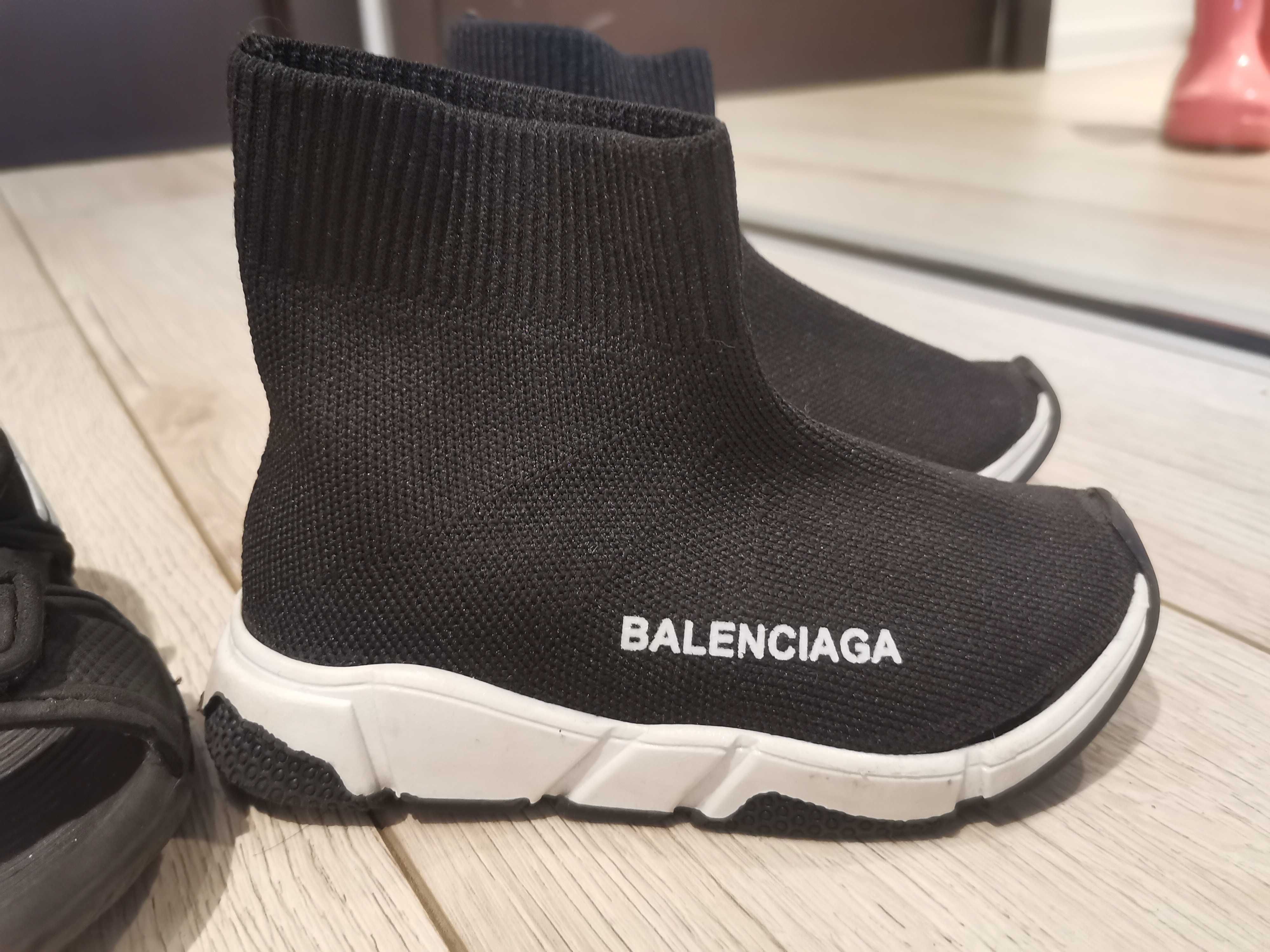 Детски Сандали адидас 22 номер и обувки Balenciaga 23 номер