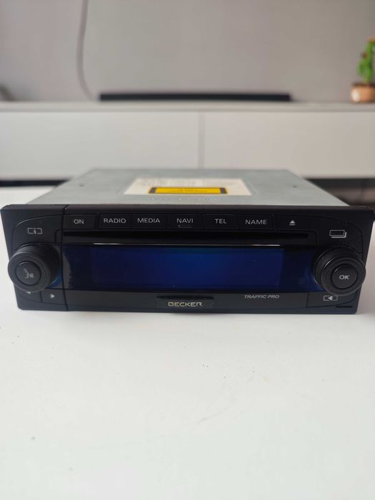 Becker Traffic Pro BE 7945 Car Radio CD GPS Navigation System