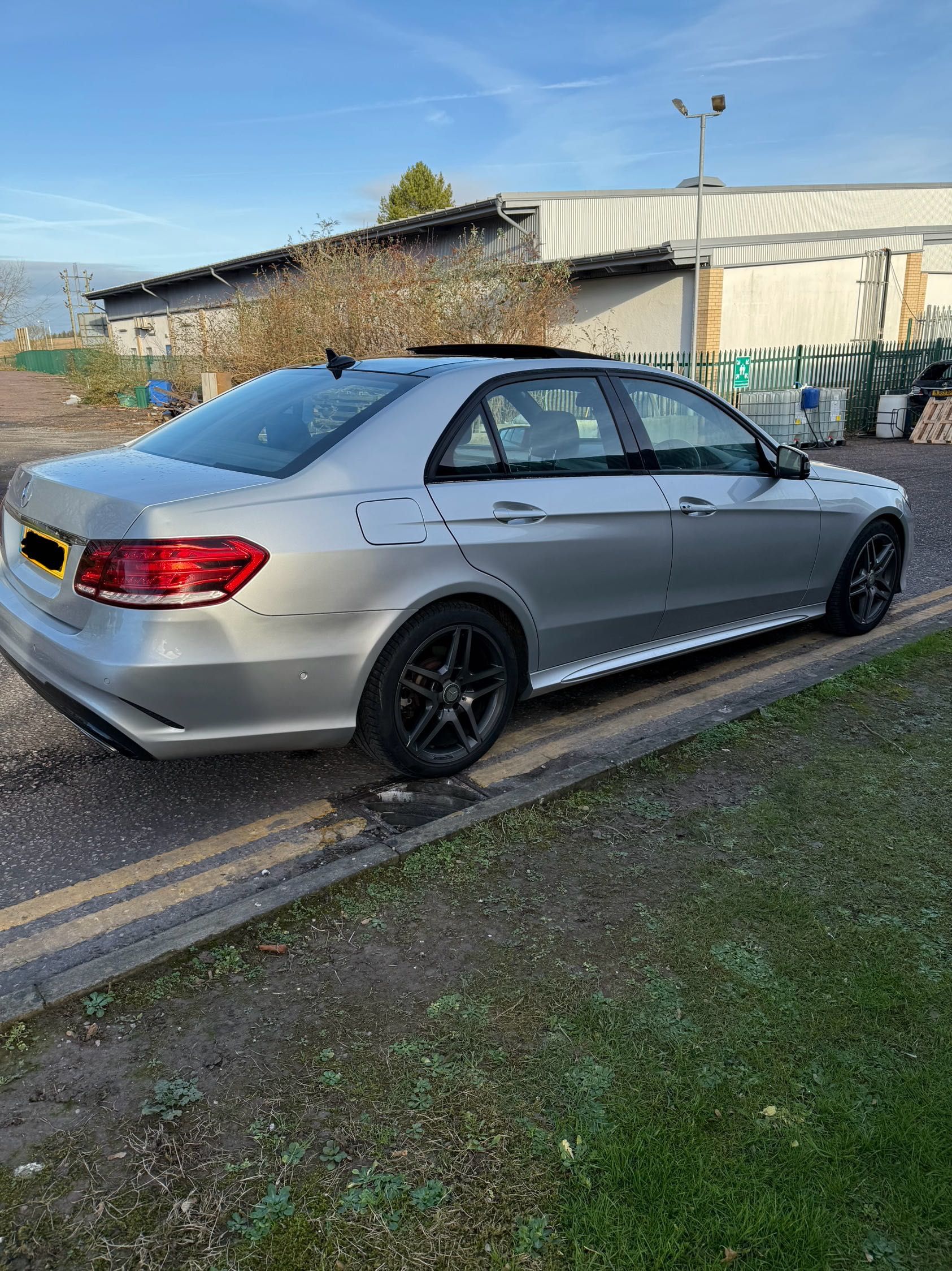 Mercedes E220 AMG night edition