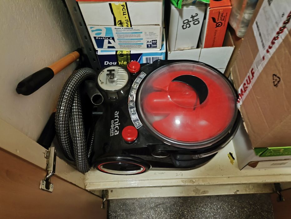 Прахосмукачка Arnica bora 5000