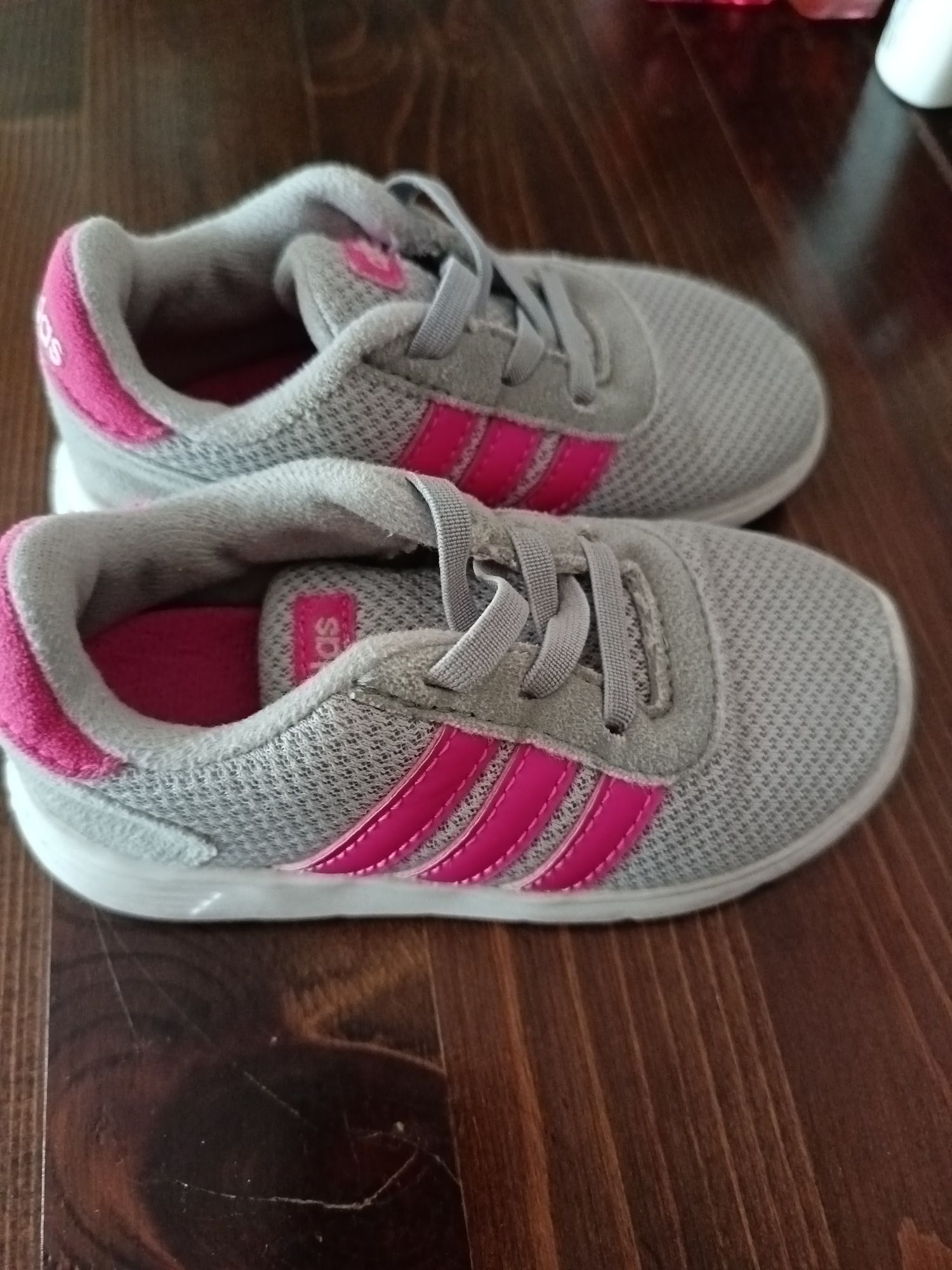 Детски маратонки Adidas, 24 номер