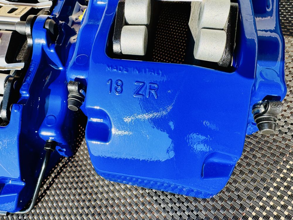 Спирачни апарати  (Brembo 18z) с логото на Red Bull - Уникат