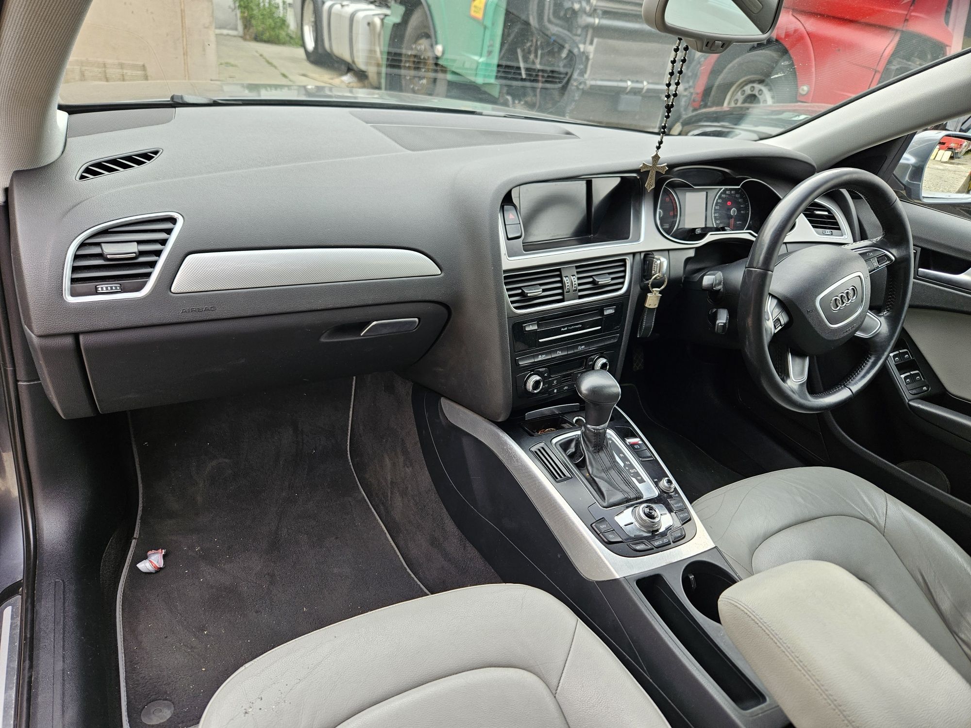 Dezmembrez Audi A4 LX7R B8.5 2013 CJCA Automat NYM