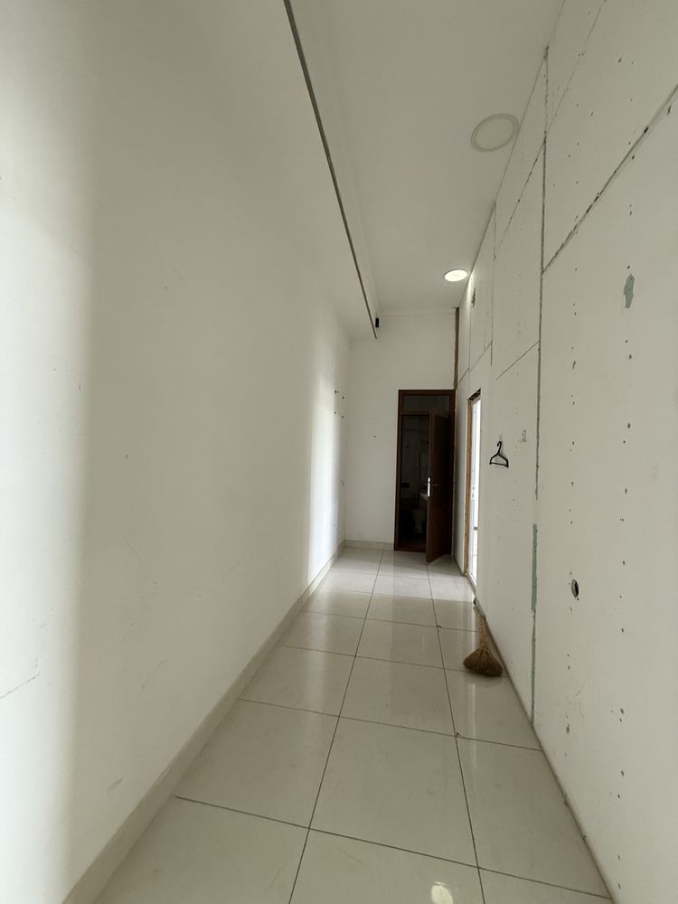 Arendaga beriladi stadion oldidagi dukon
