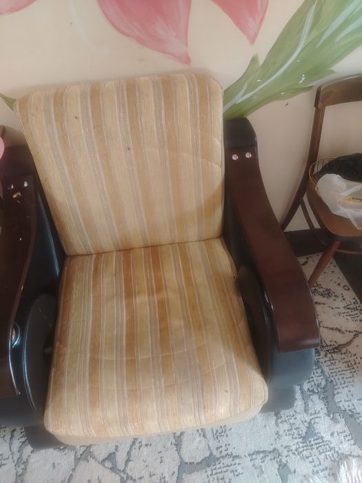 Диван и кресло Раскладной продаётся