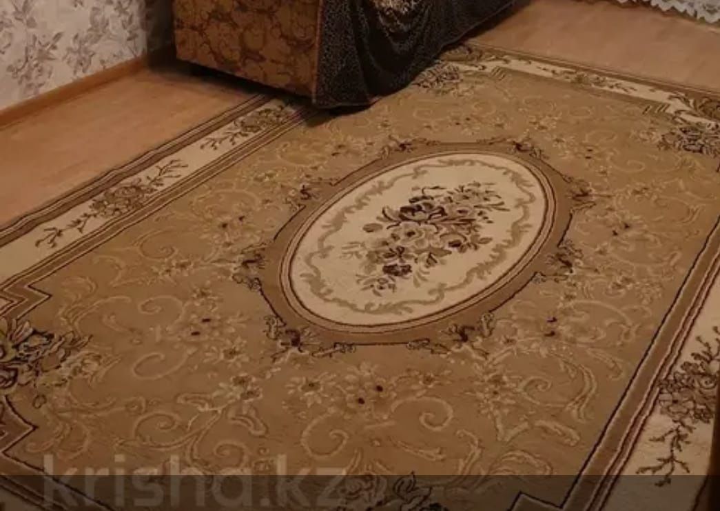 Ковёр 2*3 продаётся,  хорошее качество