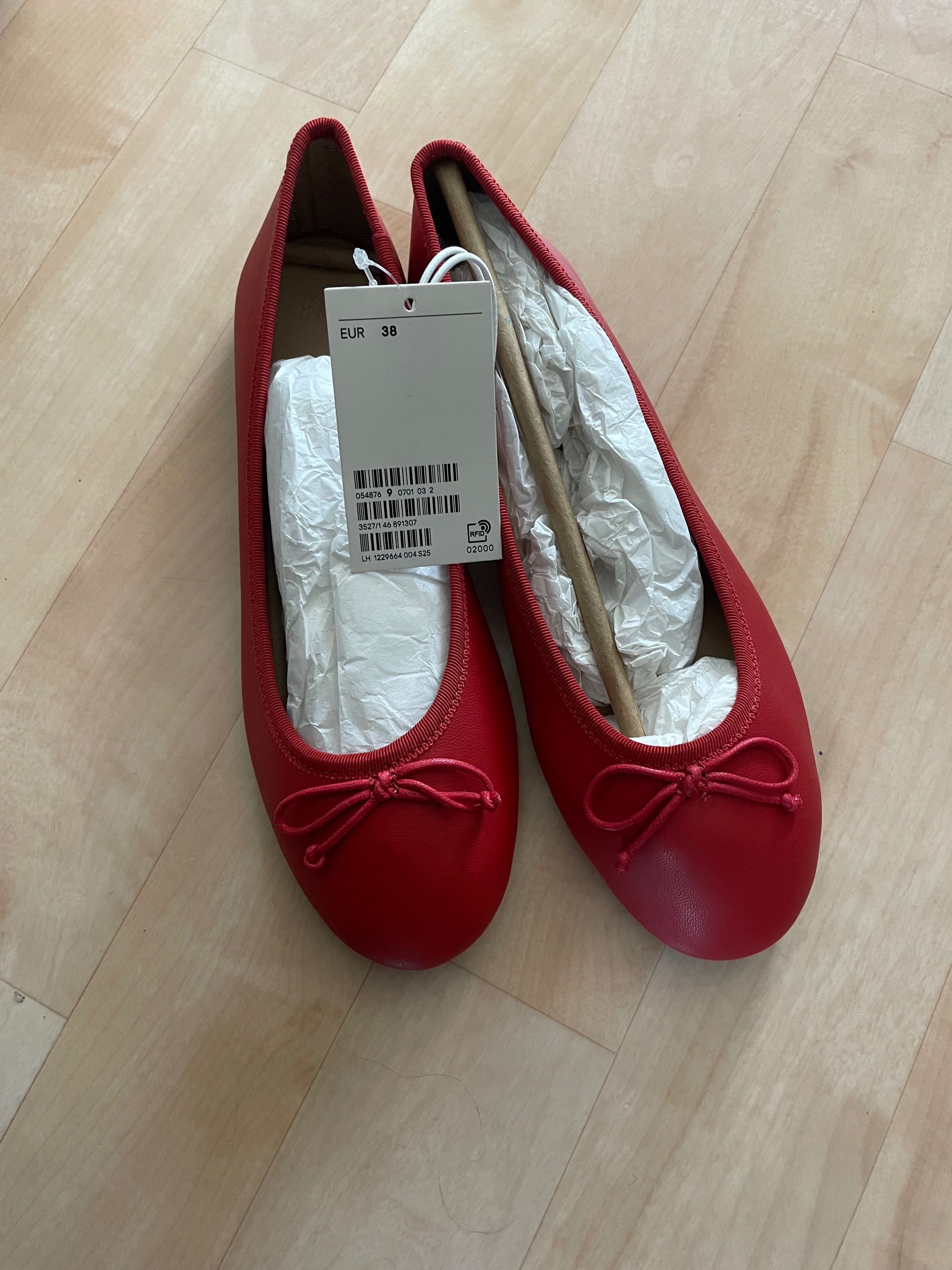 Нови обувки H&M 38