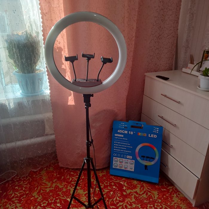 Кольцевая лампа RGB LED