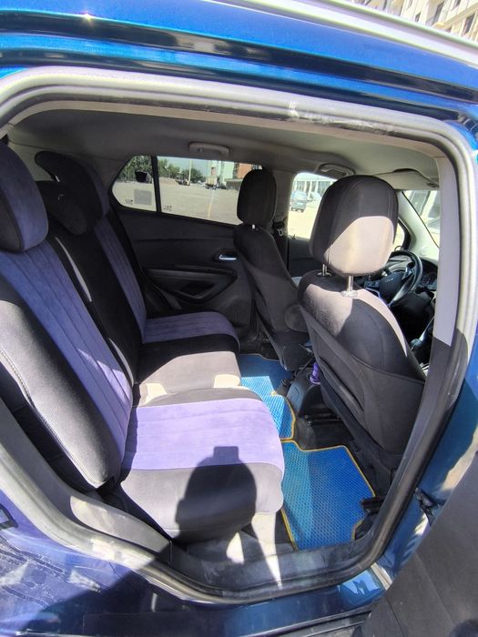 Мошина сотилади 11000