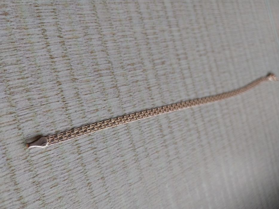 Bratara aur 14 k