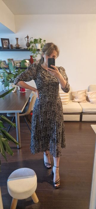 Vând rochie de zi/cocktail