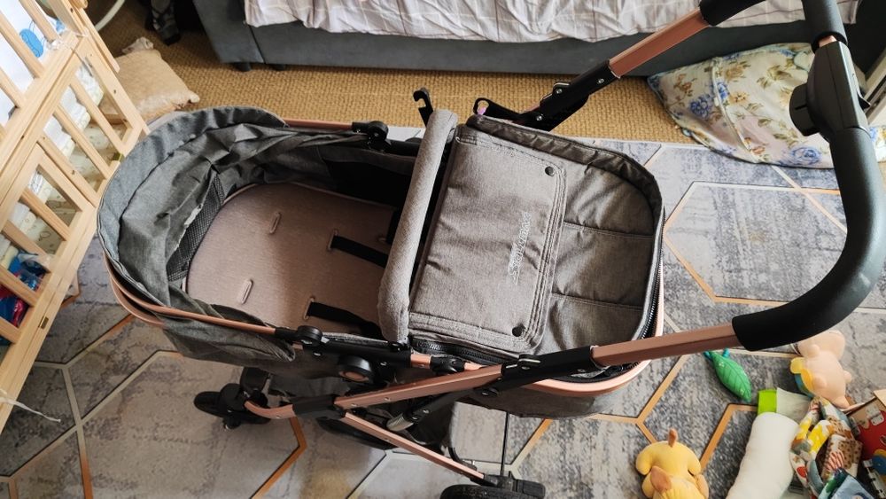 Срочно продам коляску