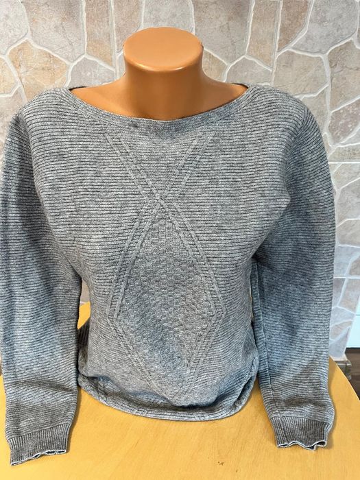 Pulover dama foarte plăcut la atingere