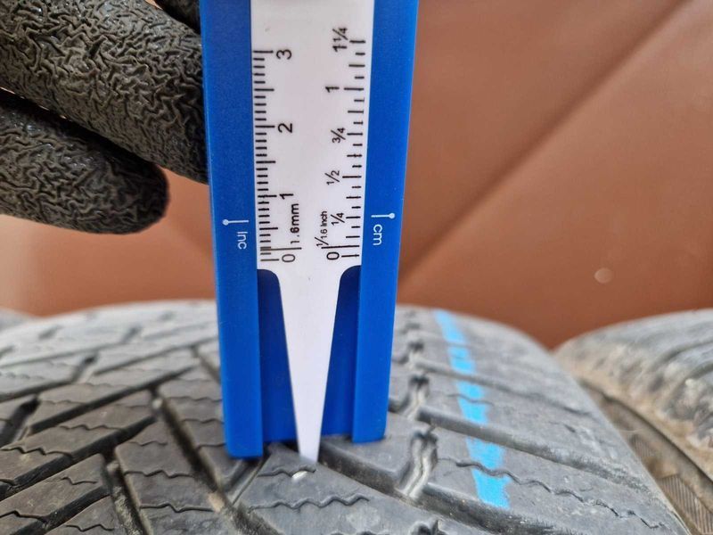 4 Firestone R17 235/55
всесезонни гуми 
DOT0723